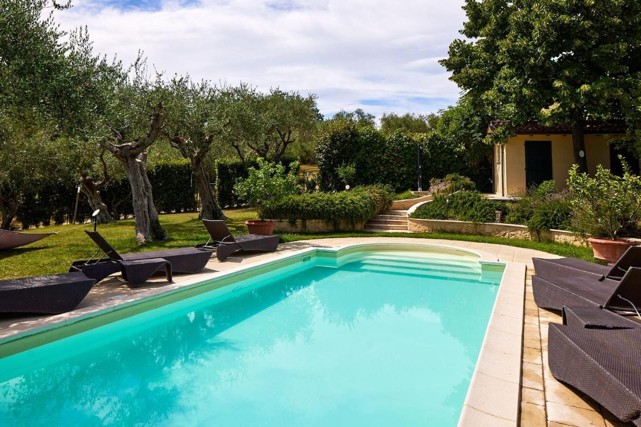Villa Monacelli B&B ฟาโน ภายนอก รูปภาพ